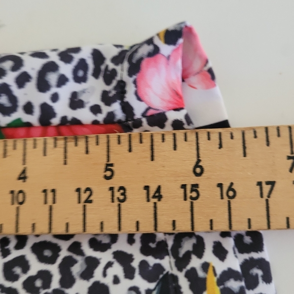 Franks Australia Broadbeach Swim Trunks Size L - Picture 14 of 16